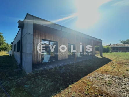 Photo 1 – location bureaux	SAINT JEAN D'ILLAC (33127)