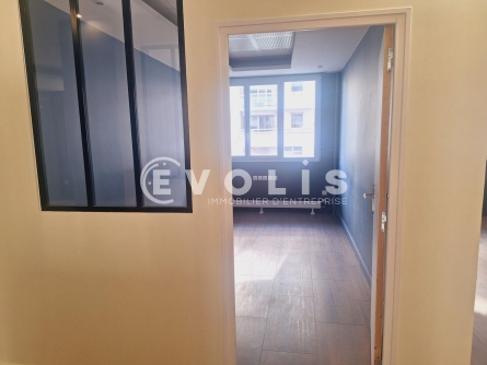 Photo 9 – vente bureaux	PARIS (75018)