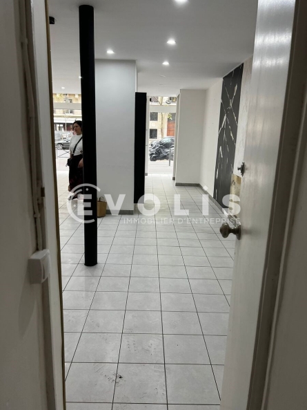 Photo 9 – location Locaux commerciaux	PARIS (75007)