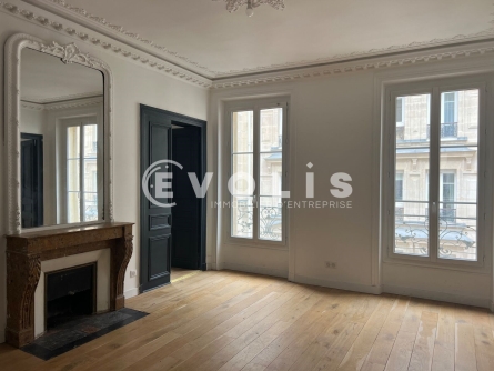 Photo 1 – location bureaux	PARIS (75010)