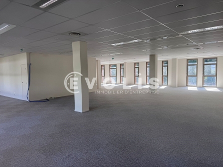 Photo 12 – location bureaux	LIMONEST (69760)