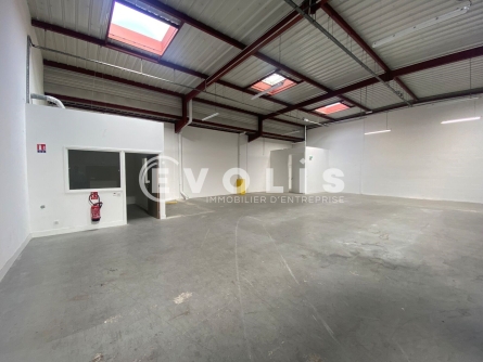 Photo 3 – location Entrepôts / activités	NEUILLY SUR MARNE (93330)