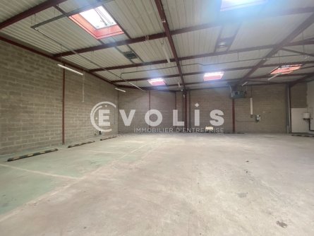 Photo 8 – location Entrepôts / activités	NEUILLY SUR MARNE (93330)