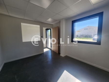 Photo 10 – vente Entrepôts / activités	GRANIEU (38490)