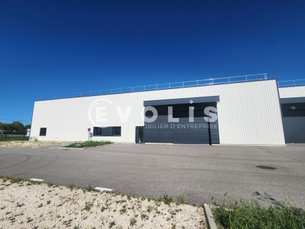 Photo 1 – vente Entrepôts / activités	GRANIEU (38490)