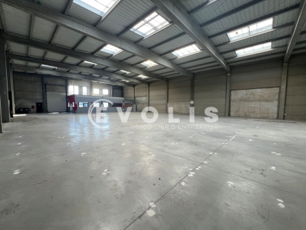 Photo 1 – location Entrepôts / activités	HALLENNES LEZ HAUBOURDIN (59320)