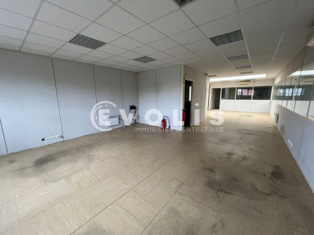Photo 8 – location Entrepôts / activités	BONDUES (59910)