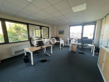 Photo 11 – vente Entrepôts / activités	CHAPONOST (69630)