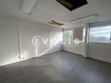 Photo 1 – location Entrepôts / activités	FONTENAY SOUS BOIS (94120)