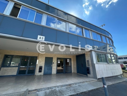 Photo 1 – location bureaux	NANTERRE (92000)