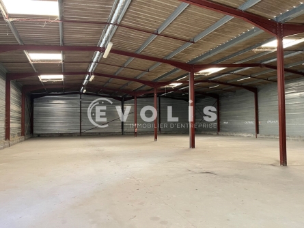 Photo 1 – location Entrepôts / activités	CARBON BLANC (33560)