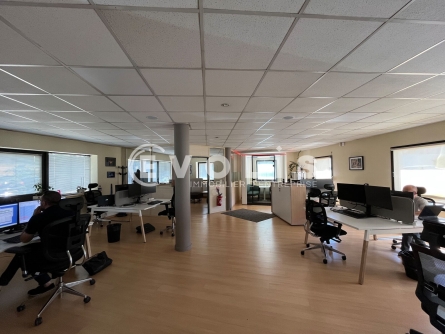Photo 11 – location Entrepôts / activités	CHASSIEU (69680)