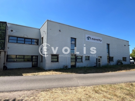 Photo 2 – location Entrepôts / activités	CHASSIEU (69680)