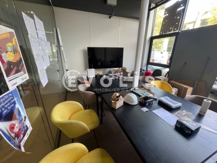 Photo 4 – vente Entrepôts / activités	LOGNES (77185)