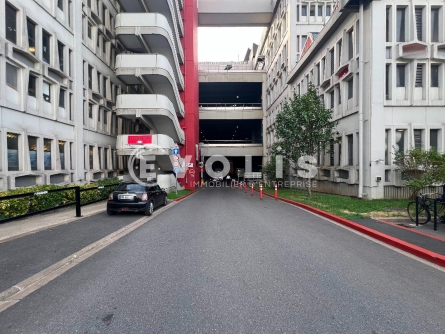 Photo 2 – location Entrepôts / activités	MONTREUIL (93100)