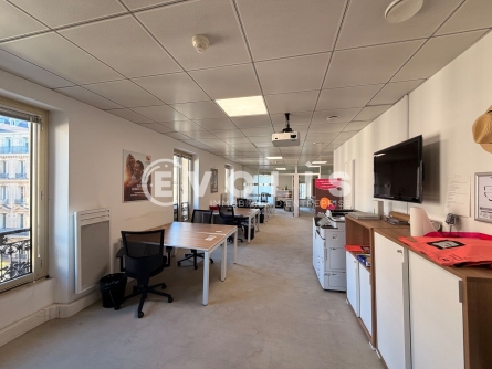 Photo 1 – location bureaux	PARIS (75009)