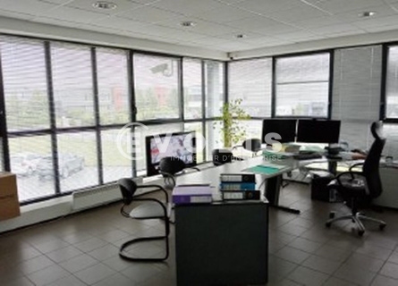 Photo 4 – location Entrepôts / activités	HALLENNES LEZ HAUBOURDIN (59320)