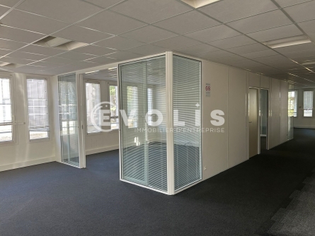 Photo 1 – location bureaux	BORDEAUX (33300)