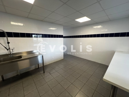 Photo 14 – location Entrepôts / activités	SAINT PRIEST (69800)