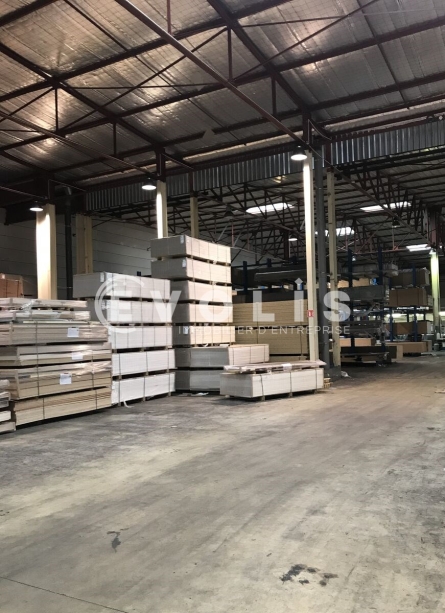 Photo 6 – location Entrepôts / activités	AVIGNON (84000)