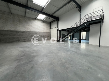 Photo 4 – location Entrepôts / activités	NOYELLES LES SECLIN (59139)