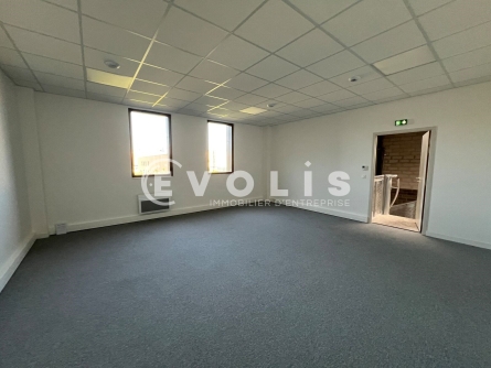 Photo 8 – location Entrepôts / activités	NOYELLES LES SECLIN (59139)