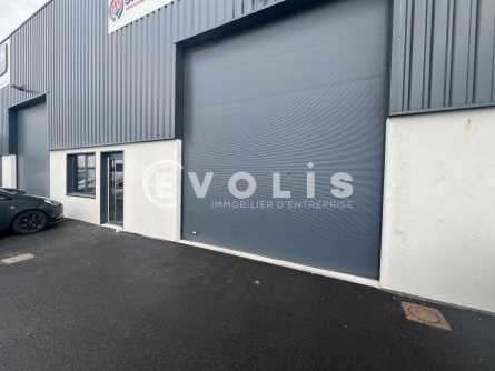 Photo 1 – location Entrepôts / activités	CYSOING (59830)