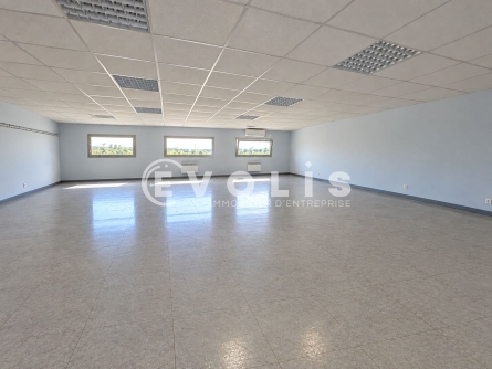 Photo 7 – location Entrepôts / activités	BLYES (01150)