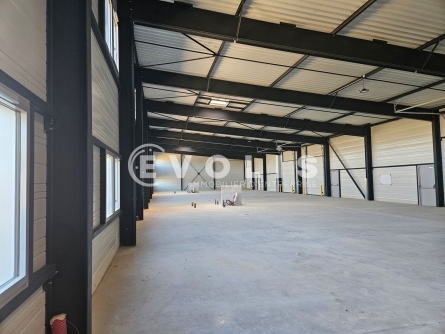 Photo 4 – location Entrepôts / activités	OLLAINVILLE (91340)