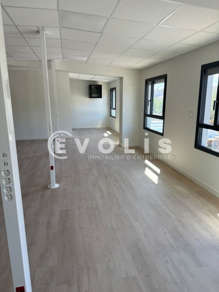 Photo 6 – location Entrepôts / activités	SAINT REMY DE PROVENCE (13210)