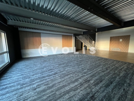 Photo 7 – location Entrepôts / activités	SEQUEDIN (59320)