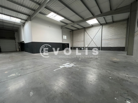 Photo 10 – location Entrepôts / activités	SEQUEDIN (59320)