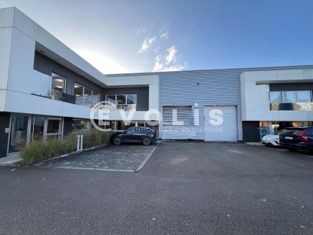 Photo 1 – location Entrepôts / activités	SEQUEDIN (59320)