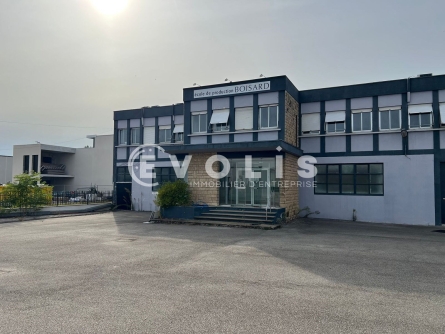 Photo 5 – location Entrepôts / activités	DECINES CHARPIEU (69150)