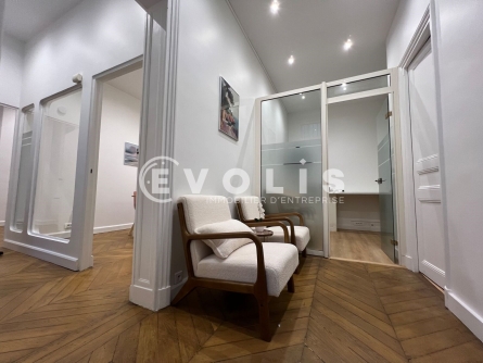 Photo 5 – location bureaux	PARIS (75008)