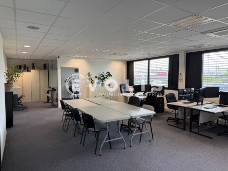 Photo 3 – location bureaux	VAULX EN VELIN (69120)
