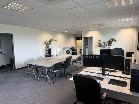 Photo 4 – location bureaux	VAULX EN VELIN (69120)