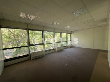 Photo 11 – location Entrepôts / activités	LES ULIS (91940)