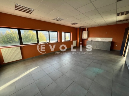 Photo 8 – location Entrepôts / activités	LESQUIN (59810)