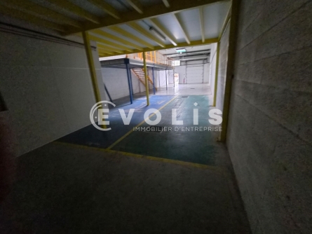 Photo 2 – location Entrepôts / activités	MAROLLES EN BRIE (94440)