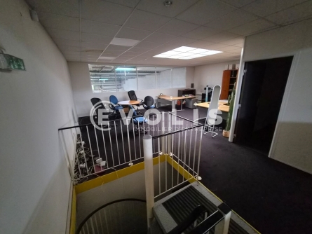 Photo 5 – location Entrepôts / activités	MAROLLES EN BRIE (94440)