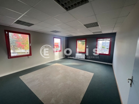 Photo 6 – location Entrepôts / activités	WASQUEHAL (59290)