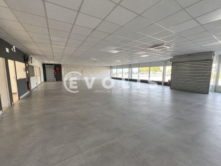 Photo 9 – location Entrepôts / activités	TOUSSIEU (69780)