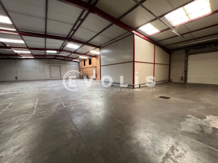 Photo 4 – location Entrepôts / activités	TOUSSIEU (69780)