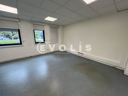 Photo 5 – location Entrepôts / activités	VILLENEUVE D'ASCQ (59650)
