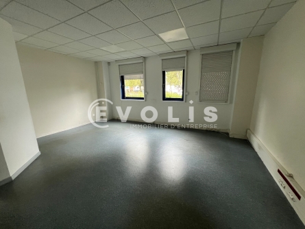 Photo 7 – location Entrepôts / activités	VILLENEUVE D'ASCQ (59650)