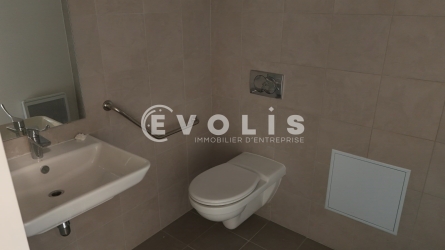 Photo 6 – location Entrepôts / activités	PIERRELATTE (26700)