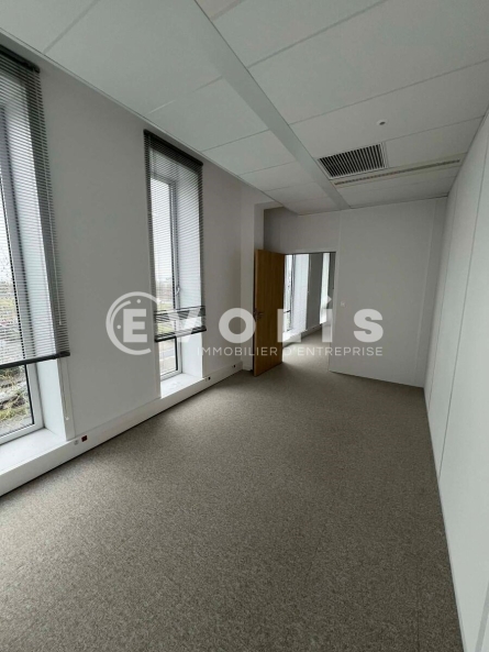 Photo 14 – location bureaux	LOOS (59120)