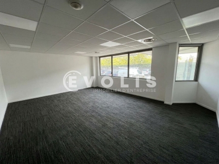 Photo 2 – location bureaux	GRIGNY (91350)
