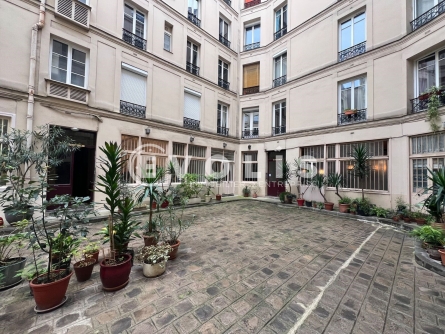 Photo 1 – location bureaux	PARIS (75009)